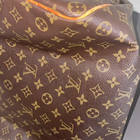 Authentic - Louis Vuitton Monogram Speedy 35 Handbag - firm on price - Picture 11 of 15